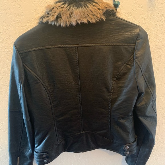 Vegan leather jacket - Picture 4 of 5